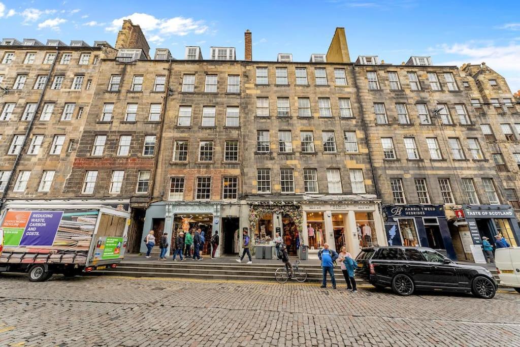 Boutique Modern Royal Mile Apartment Sleeps 4 Edinburgh Eksteriør bilde