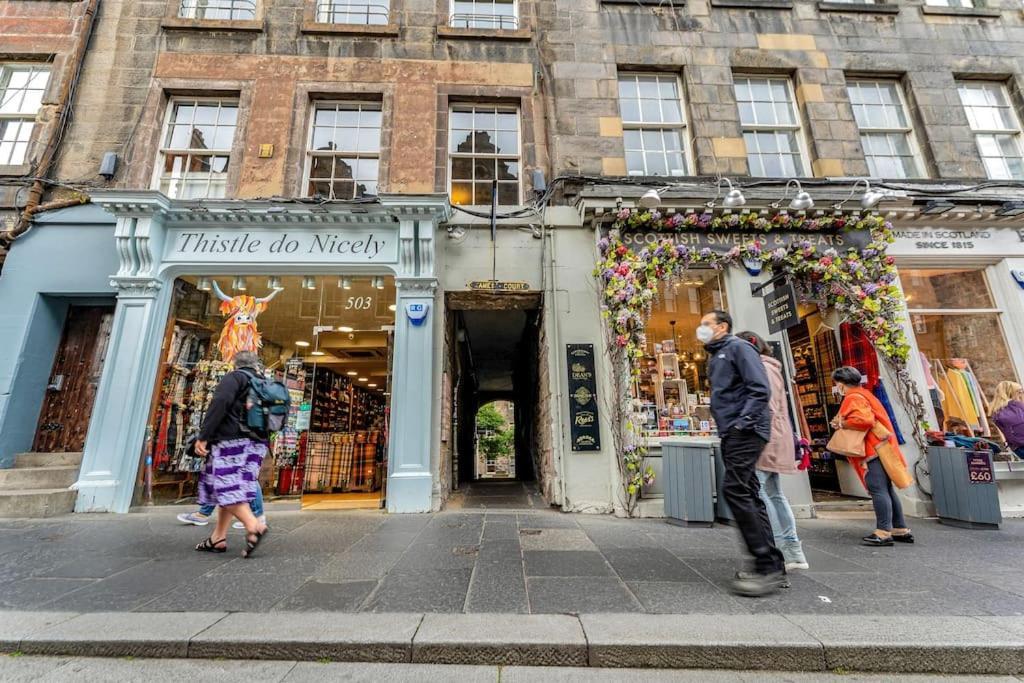 Boutique Modern Royal Mile Apartment Sleeps 4 Edinburgh Eksteriør bilde